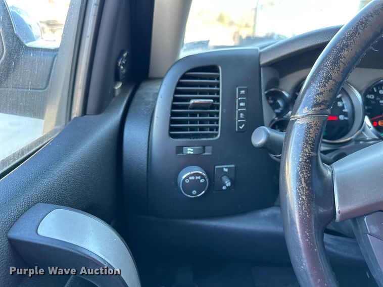 image for item NL9186 2007 GMC Sierra 1500  Ext. Cab pickup truck