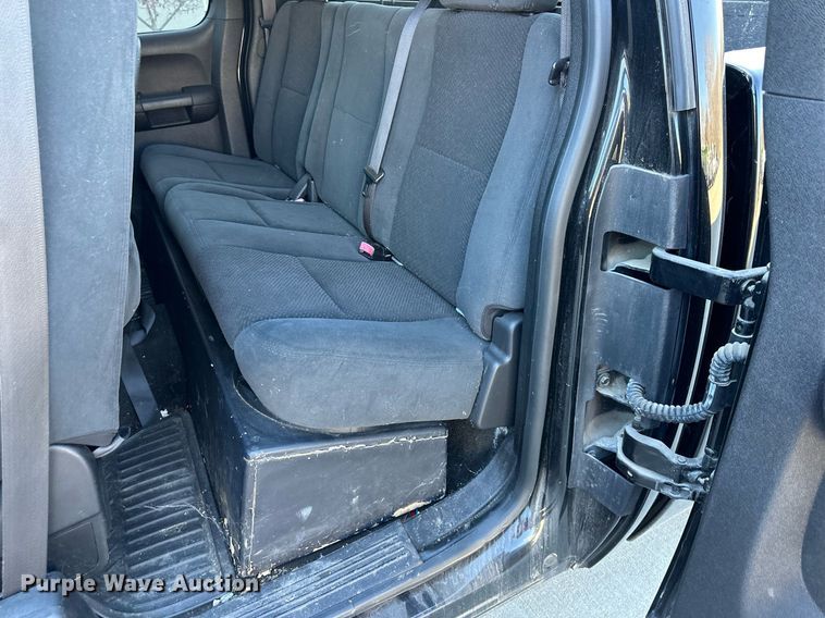 image for item NL9186 2007 GMC Sierra 1500  Ext. Cab pickup truck