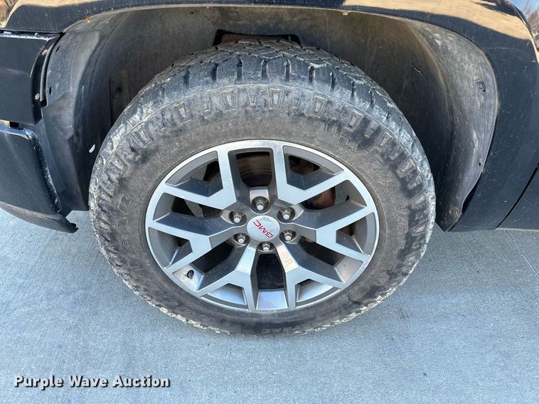 image for item NL9186 2007 GMC Sierra 1500  Ext. Cab pickup truck