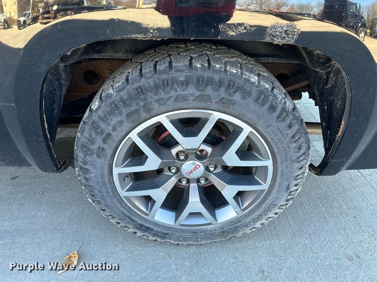 image for item NL9186 2007 GMC Sierra 1500  Ext. Cab pickup truck