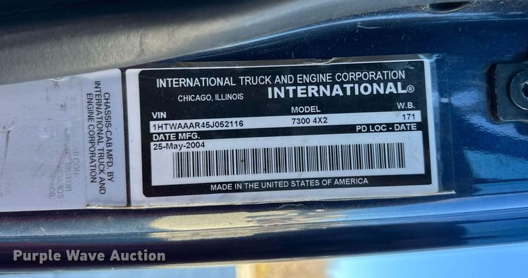 image for item NL9187 2005 International 7300  truck cab and chassis