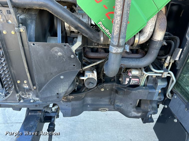 image for item NL9189 2005 John Deere 5225  MFWD tractor