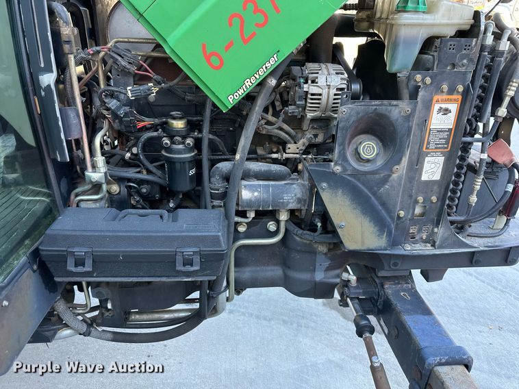 image for item NL9189 2005 John Deere 5225  MFWD tractor