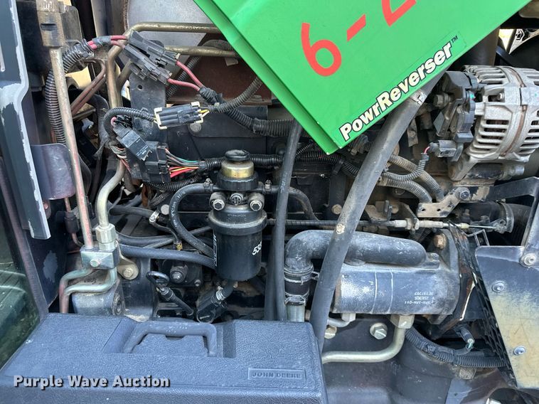 image for item NL9189 2005 John Deere 5225  MFWD tractor