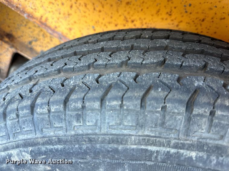 image for item NL9190 2001 Redi Haul  equipment trailer