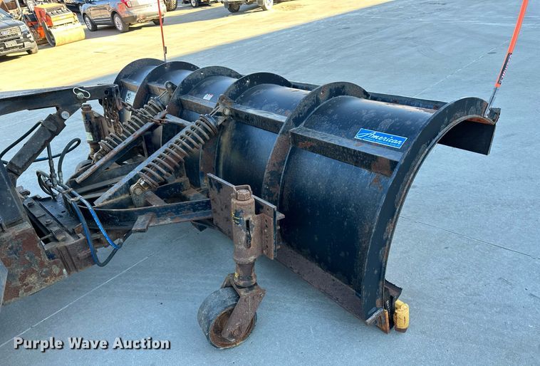 image for item NL9191 2011 International WorkStar  hook lift spreader truck