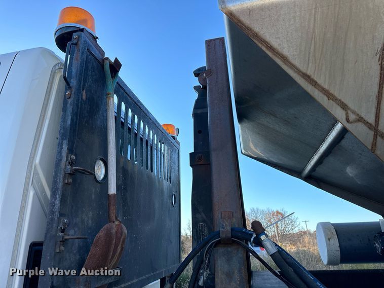 image for item NL9191 2011 International WorkStar  hook lift spreader truck