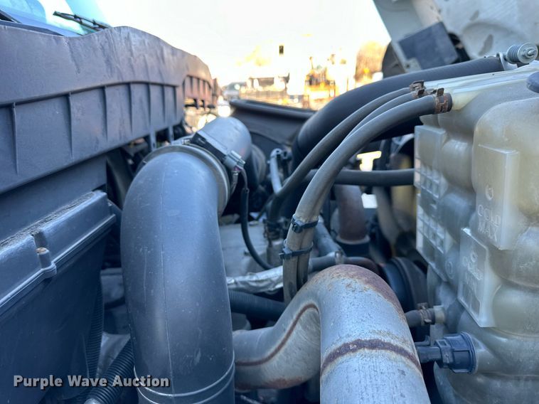 image for item NL9191 2011 International WorkStar  hook lift spreader truck