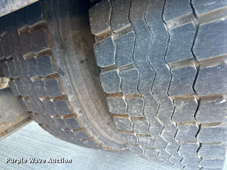 image for item NL9191 2011 International WorkStar  hook lift spreader truck