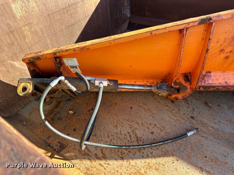 image for item NL9191 2011 International WorkStar  hook lift spreader truck