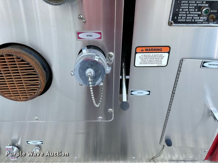 image for item NL9194 1999 E-One  pumper fire truck