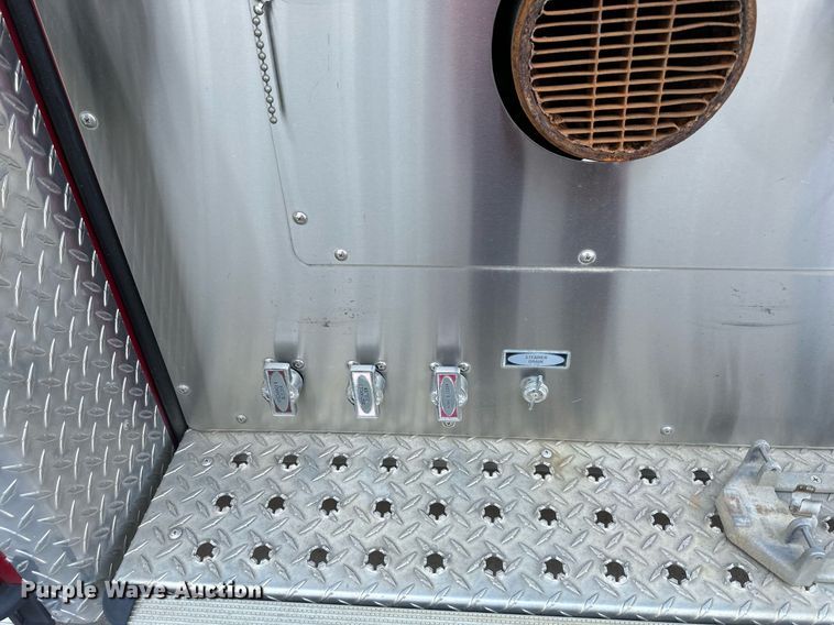 image for item NL9194 1999 E-One  pumper fire truck