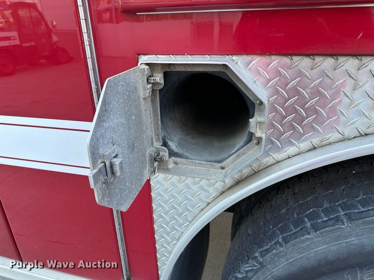 image for item NL9194 1999 E-One  pumper fire truck