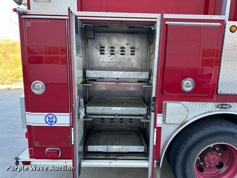 image for item NL9194 1999 E-One  pumper fire truck