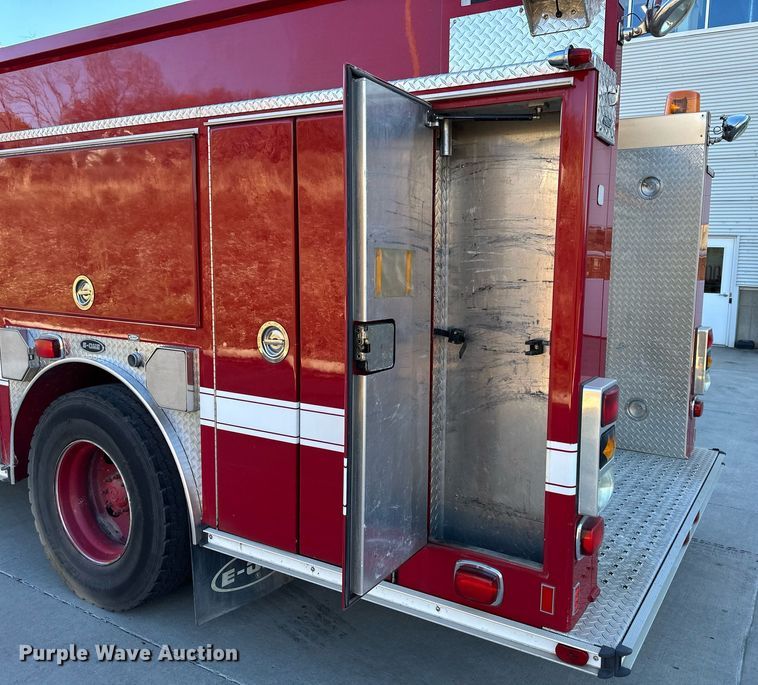 image for item NL9194 1999 E-One  pumper fire truck