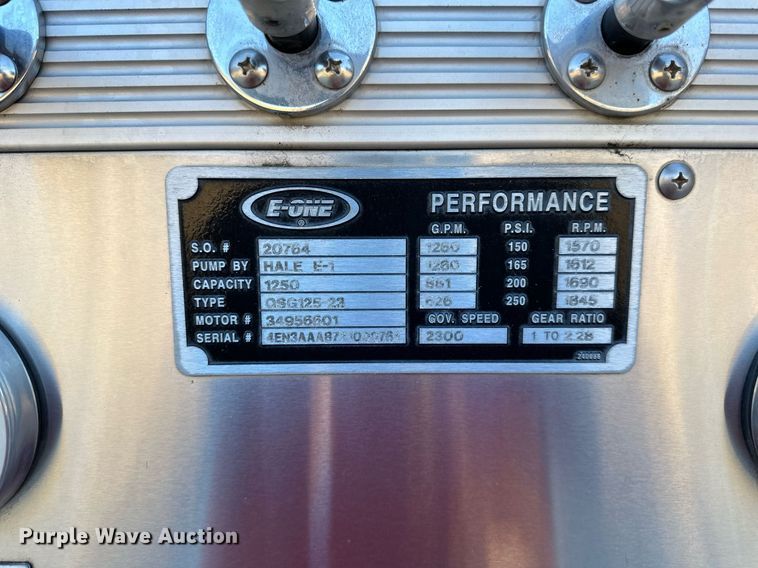 image for item NL9194 1999 E-One  pumper fire truck