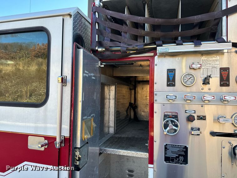 image for item NL9194 1999 E-One  pumper fire truck