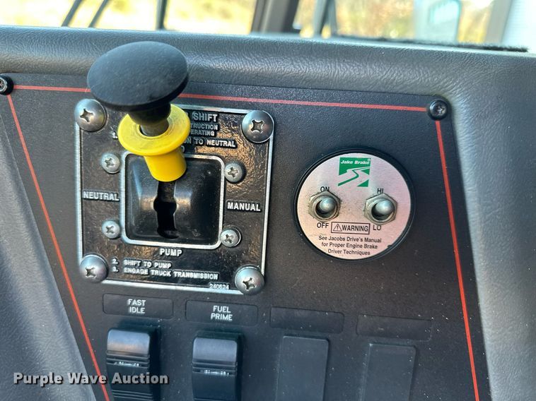 image for item NL9194 1999 E-One  pumper fire truck