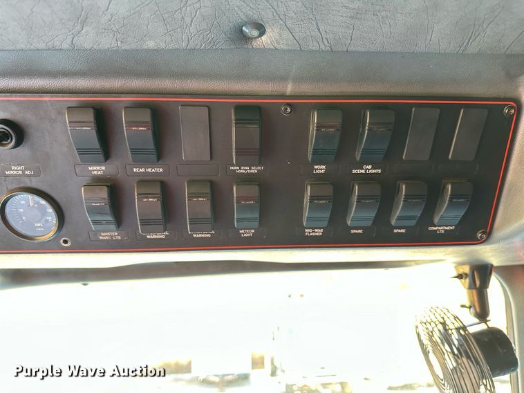 image for item NL9194 1999 E-One  pumper fire truck