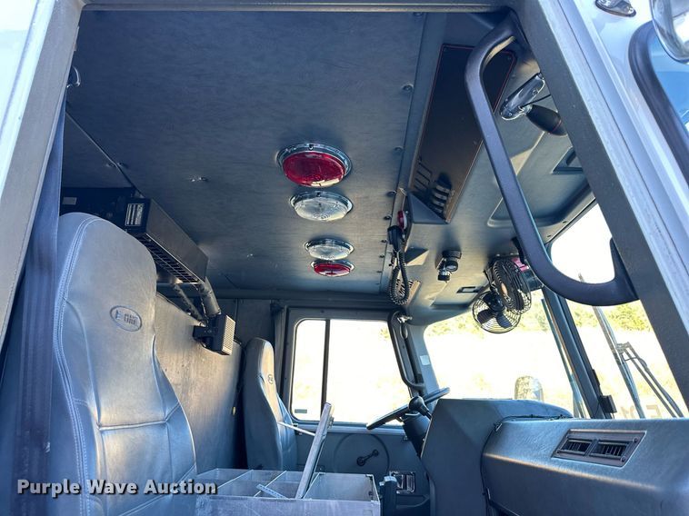 image for item NL9194 1999 E-One  pumper fire truck