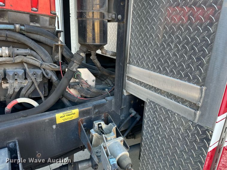 image for item NL9194 1999 E-One  pumper fire truck