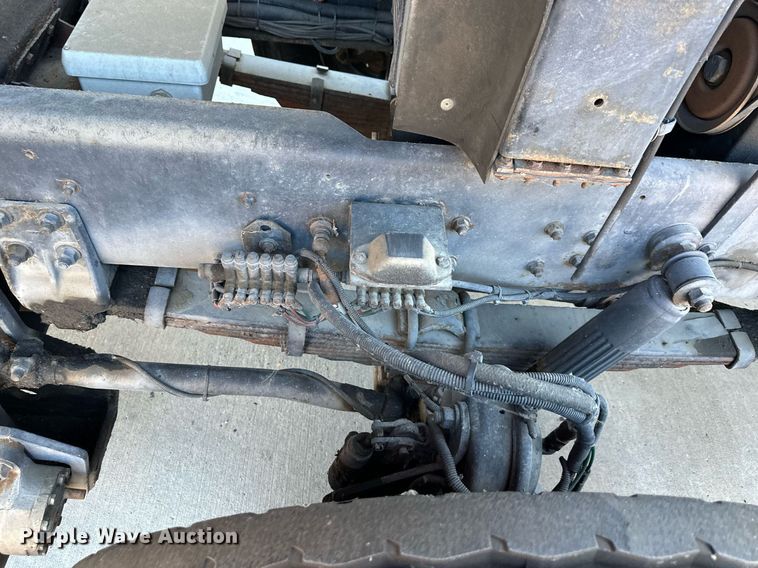 image for item NL9194 1999 E-One  pumper fire truck