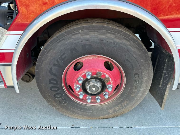 image for item NL9194 1999 E-One  pumper fire truck