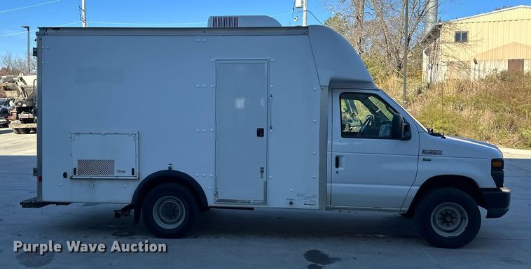 image for item NL9195 2011 Ford E350 Super Duty  sewer inspection van