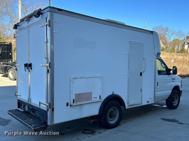 image for item NL9195 2011 Ford E350 Super Duty  sewer inspection van