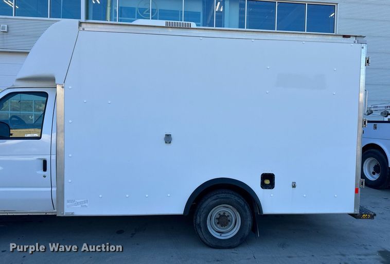 image for item NL9195 2011 Ford E350 Super Duty  sewer inspection van