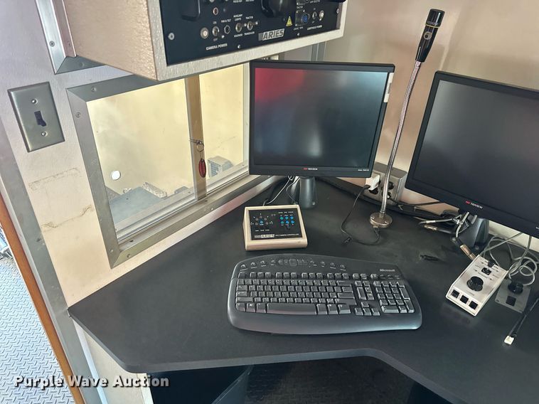 image for item NL9195 2011 Ford E350 Super Duty  sewer inspection van