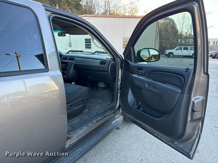 image for item NM9027 2011 Chevrolet Tahoe Police  SUV