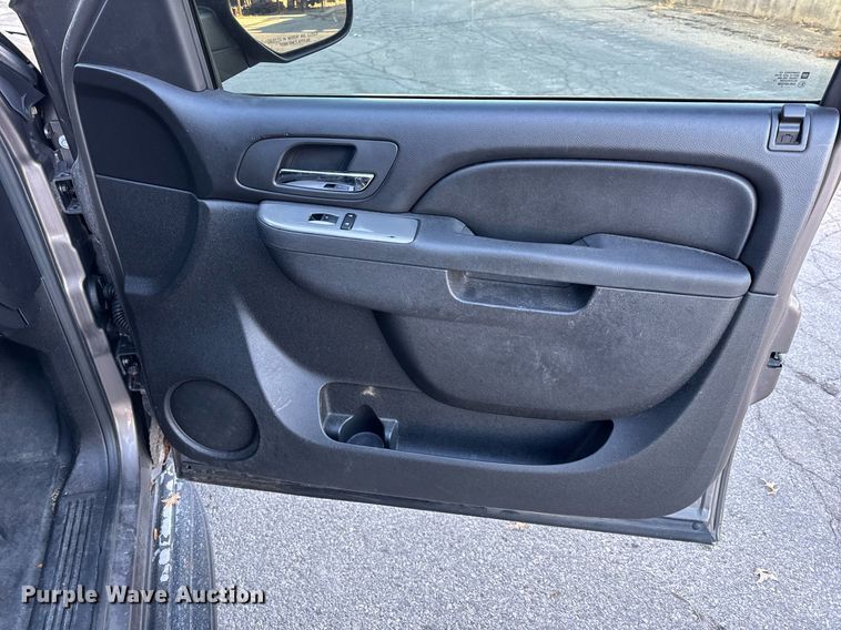 image for item NM9027 2011 Chevrolet Tahoe Police  SUV