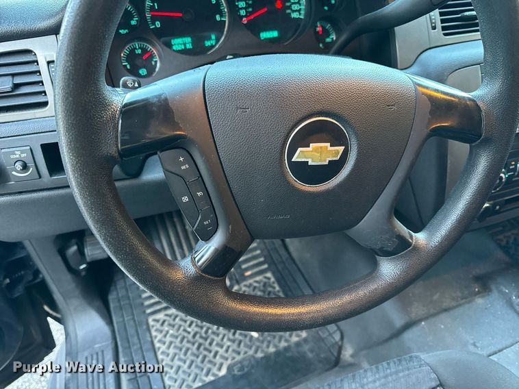 image for item NM9028 2011 Chevrolet Tahoe Police  SUV