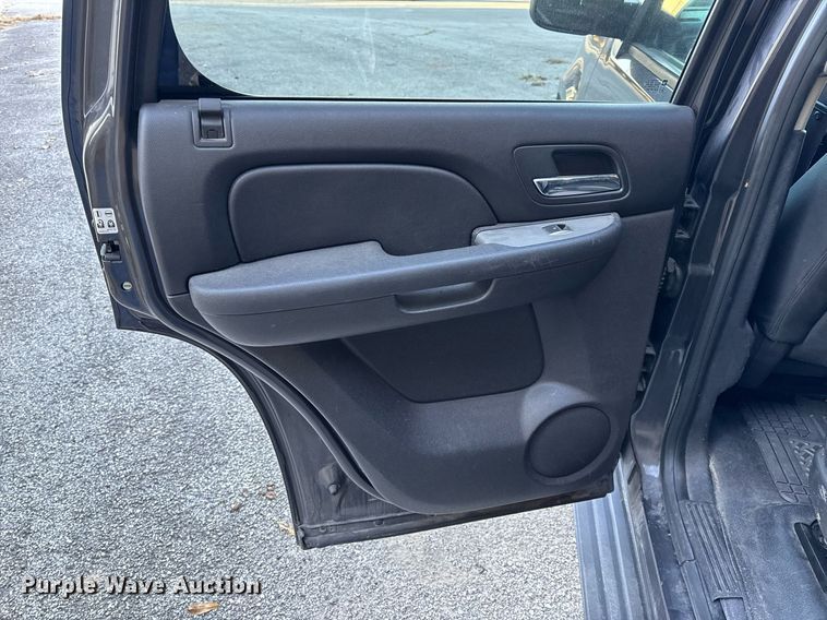 image for item NM9028 2011 Chevrolet Tahoe Police  SUV