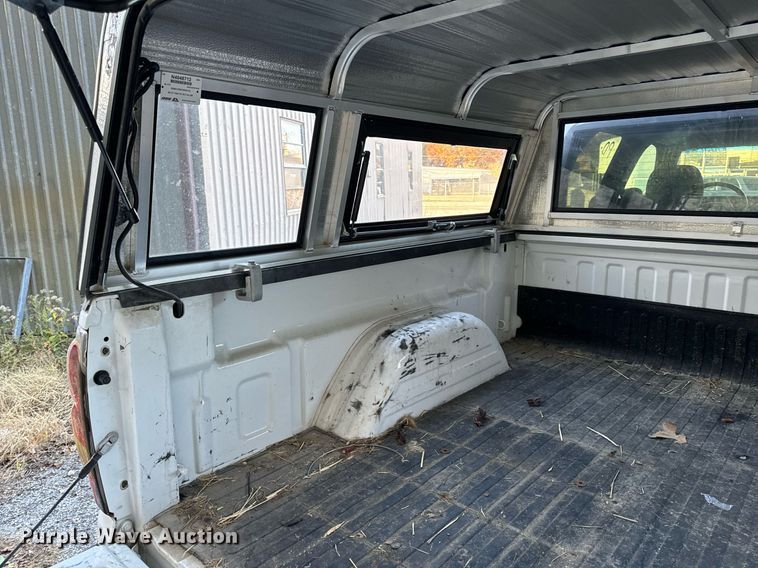 image for item NM9031 2006 Chevrolet Silverado 1500  Crew Cab pickup truck