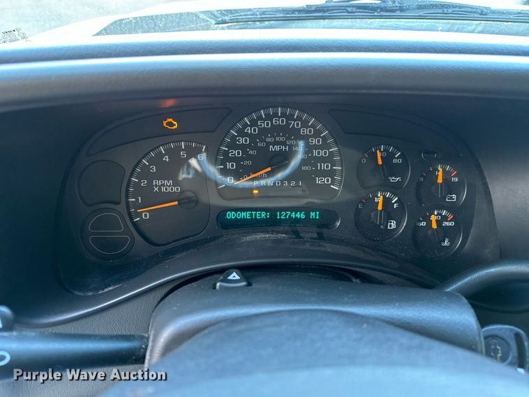 image for item NM9031 2006 Chevrolet Silverado 1500  Crew Cab pickup truck