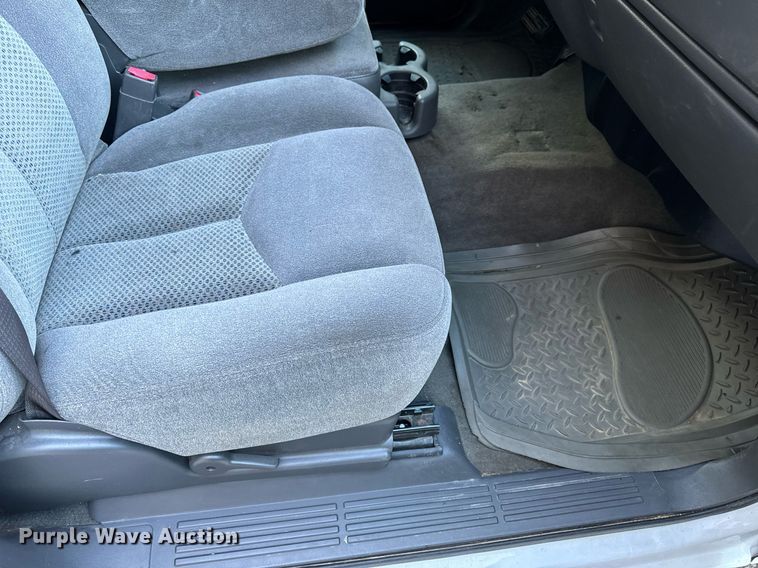 image for item NM9031 2006 Chevrolet Silverado 1500  Crew Cab pickup truck