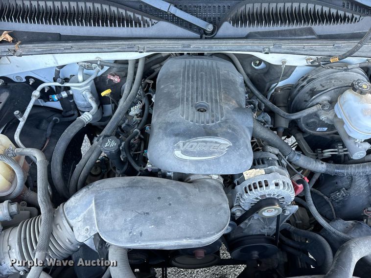 image for item NM9031 2006 Chevrolet Silverado 1500  Crew Cab pickup truck