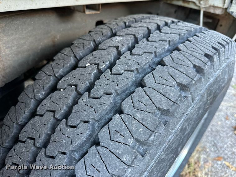 image for item NM9031 2006 Chevrolet Silverado 1500  Crew Cab pickup truck