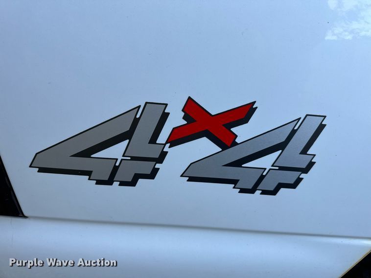 image for item NM9031 2006 Chevrolet Silverado 1500  Crew Cab pickup truck