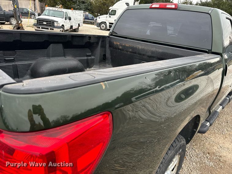 image for item NM9062 2010 Toyota Tundra  Double Cab pickup truck