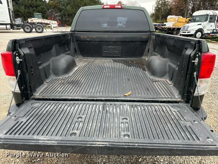 image for item NM9062 2010 Toyota Tundra  Double Cab pickup truck