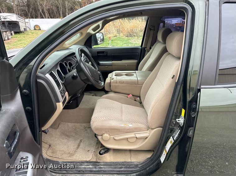 image for item NM9062 2010 Toyota Tundra  Double Cab pickup truck