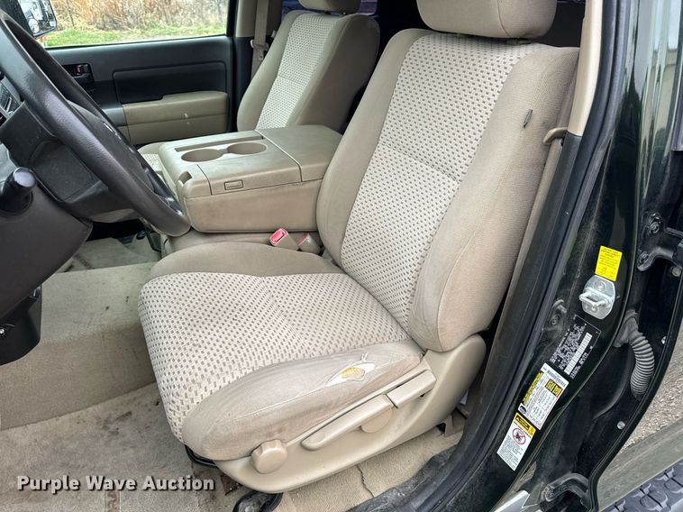 image for item NM9062 2010 Toyota Tundra  Double Cab pickup truck