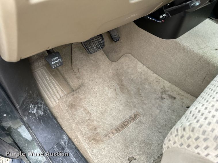 image for item NM9062 2010 Toyota Tundra  Double Cab pickup truck