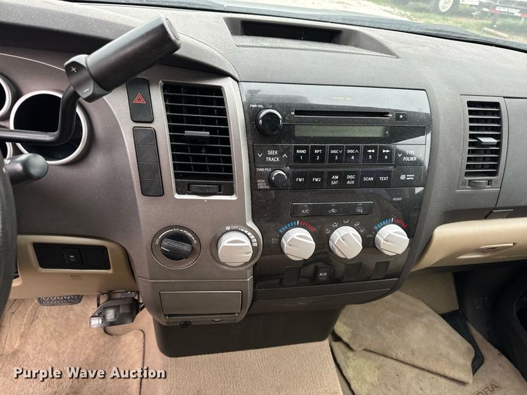 image for item NM9062 2010 Toyota Tundra  Double Cab pickup truck