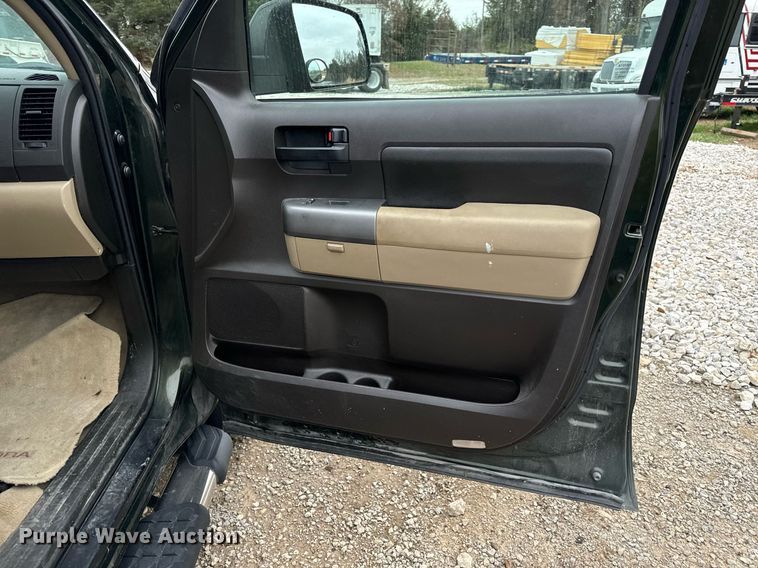 image for item NM9062 2010 Toyota Tundra  Double Cab pickup truck