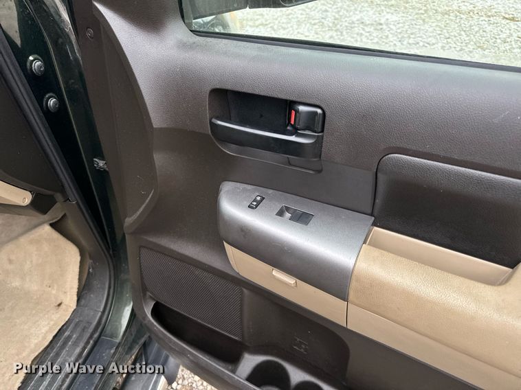 image for item NM9062 2010 Toyota Tundra  Double Cab pickup truck