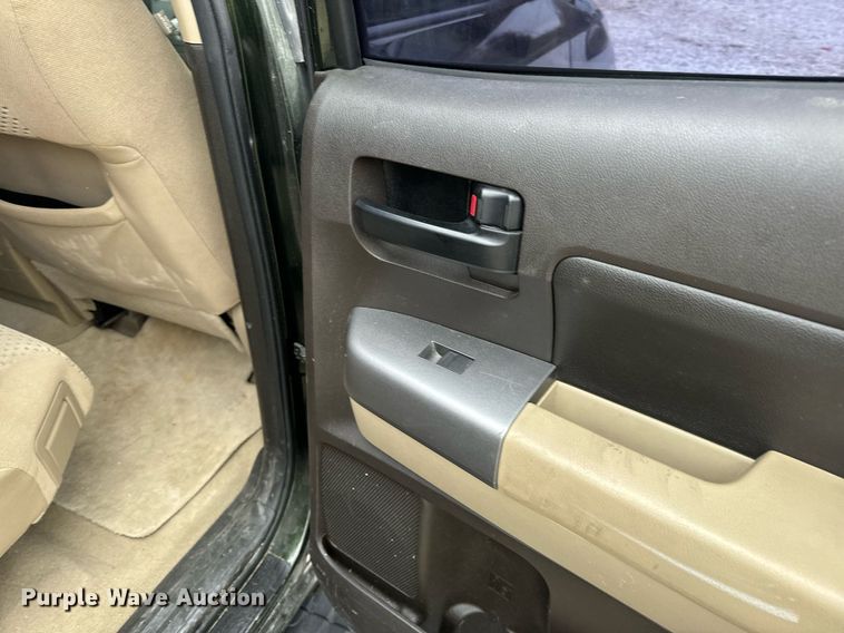 image for item NM9062 2010 Toyota Tundra  Double Cab pickup truck